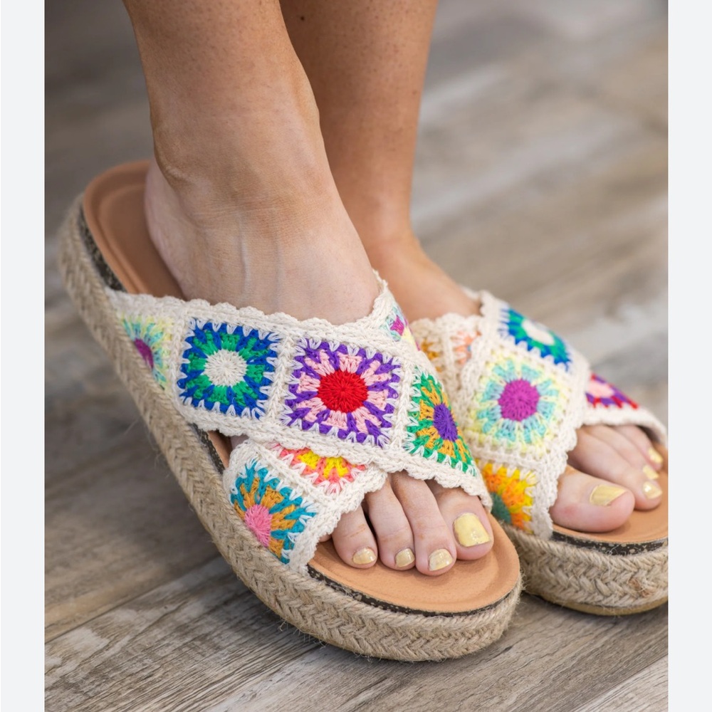 Dirty Laundry Multicolor Crochet Espadrille Slide Sandals